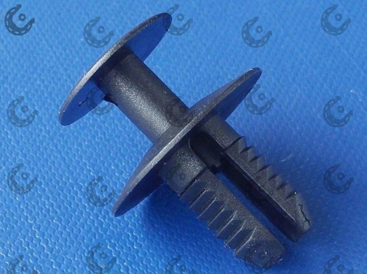 Клипса для иномарок (10032)